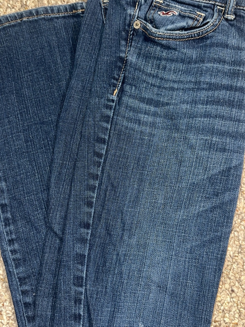 Hollister Women’s Low Rise Bootcut Distressed Jeans - Picture 5 of 5